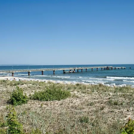 Nah Am Meer, Ruhige Lage, Gratis Nutzung Vom Ahoi Erlebnisbad Und Sauna In Sellin - Haus Inselblick 01 Goehren (Ruegen)