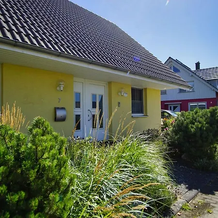 Haus Inselblick: Seaside Retreat With Access Apartment *