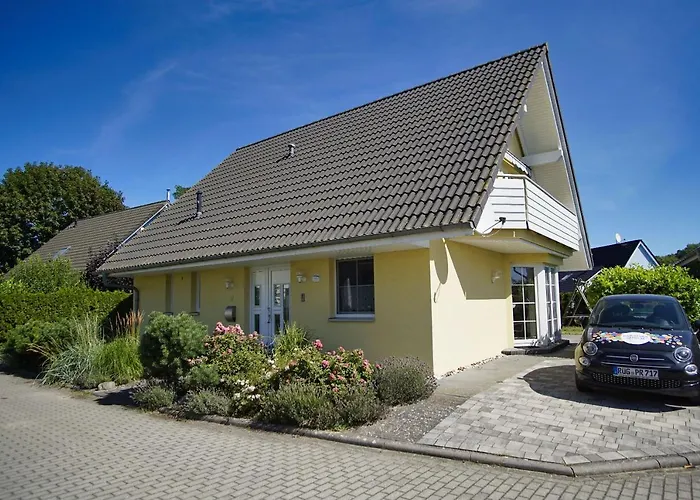 Nah Am Meer, Ruhige Lage, Gratis Nutzung Vom Ahoi Erlebnisbad Und Sauna In Sellin - Haus Inselblick 01 * غورين